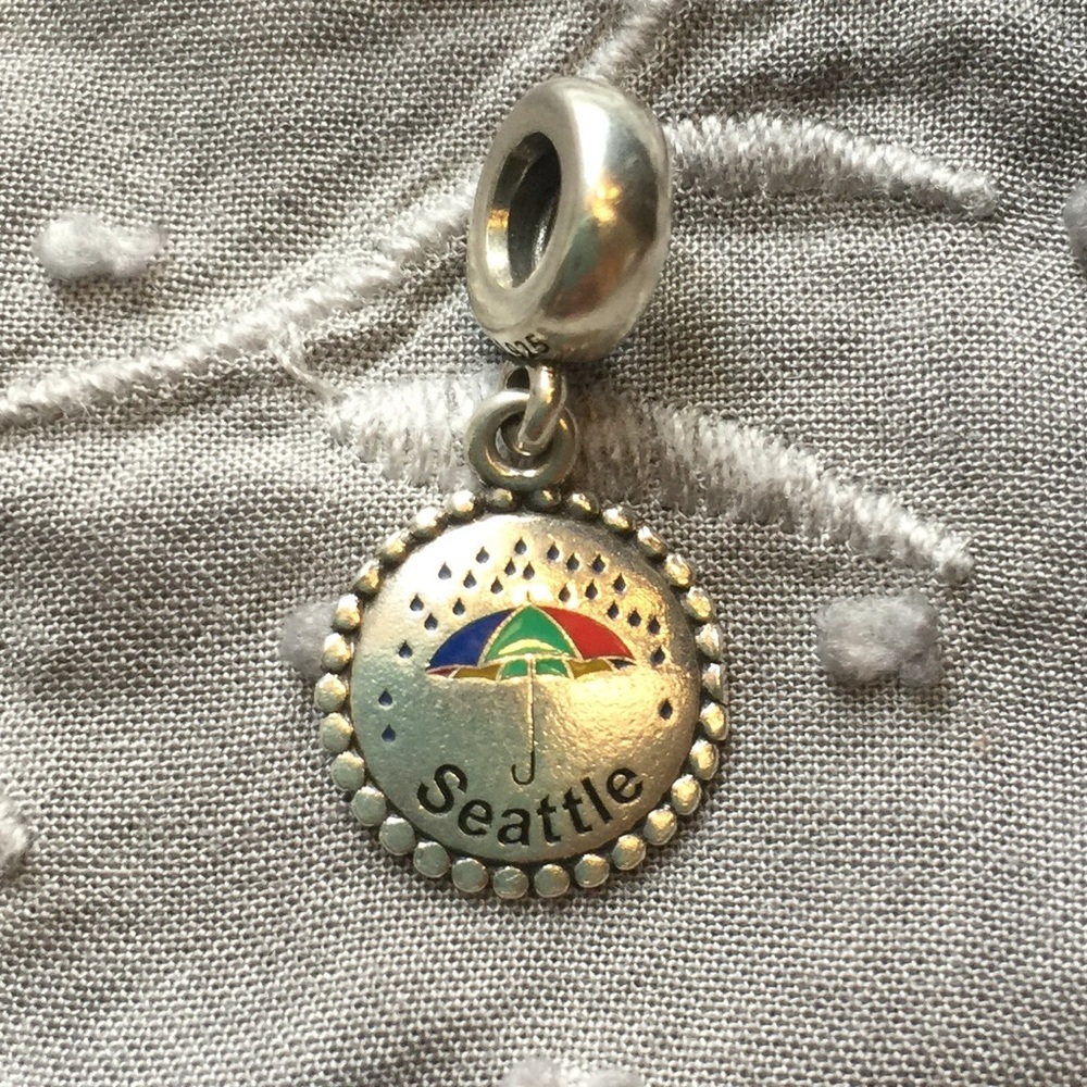 Pandora Seattle exclusive charm